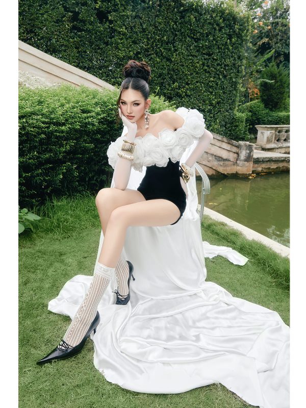 Playsuit nhung - Hình ảnh 3