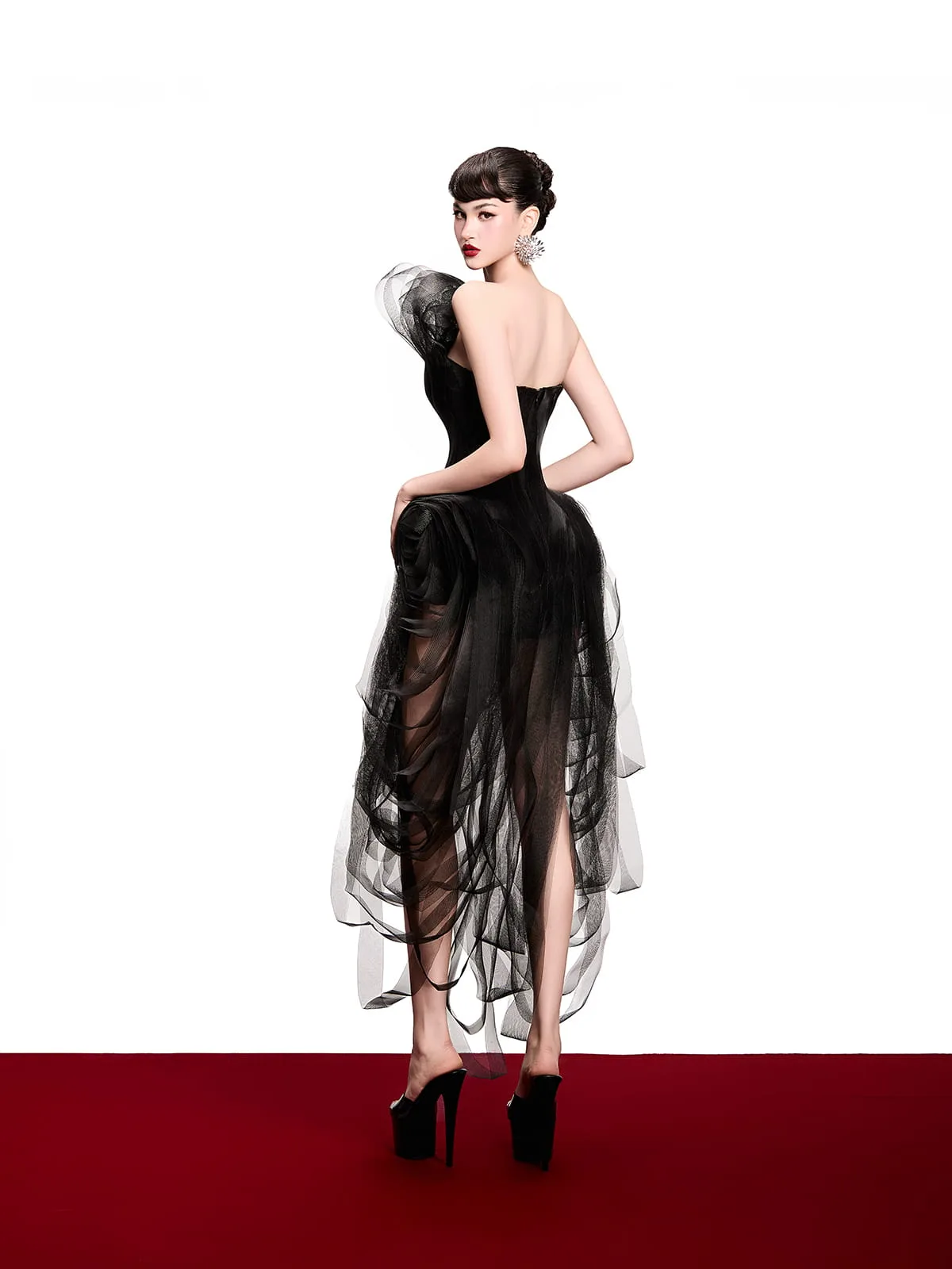 Valeria - Image 2